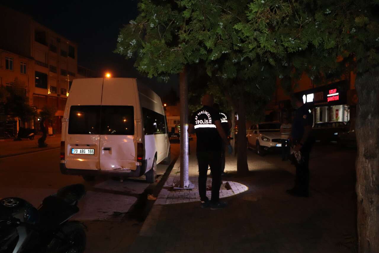Geceyi yasa boğan kaza! 2 gençten geriye sadece ayakkabıları kaldı 2